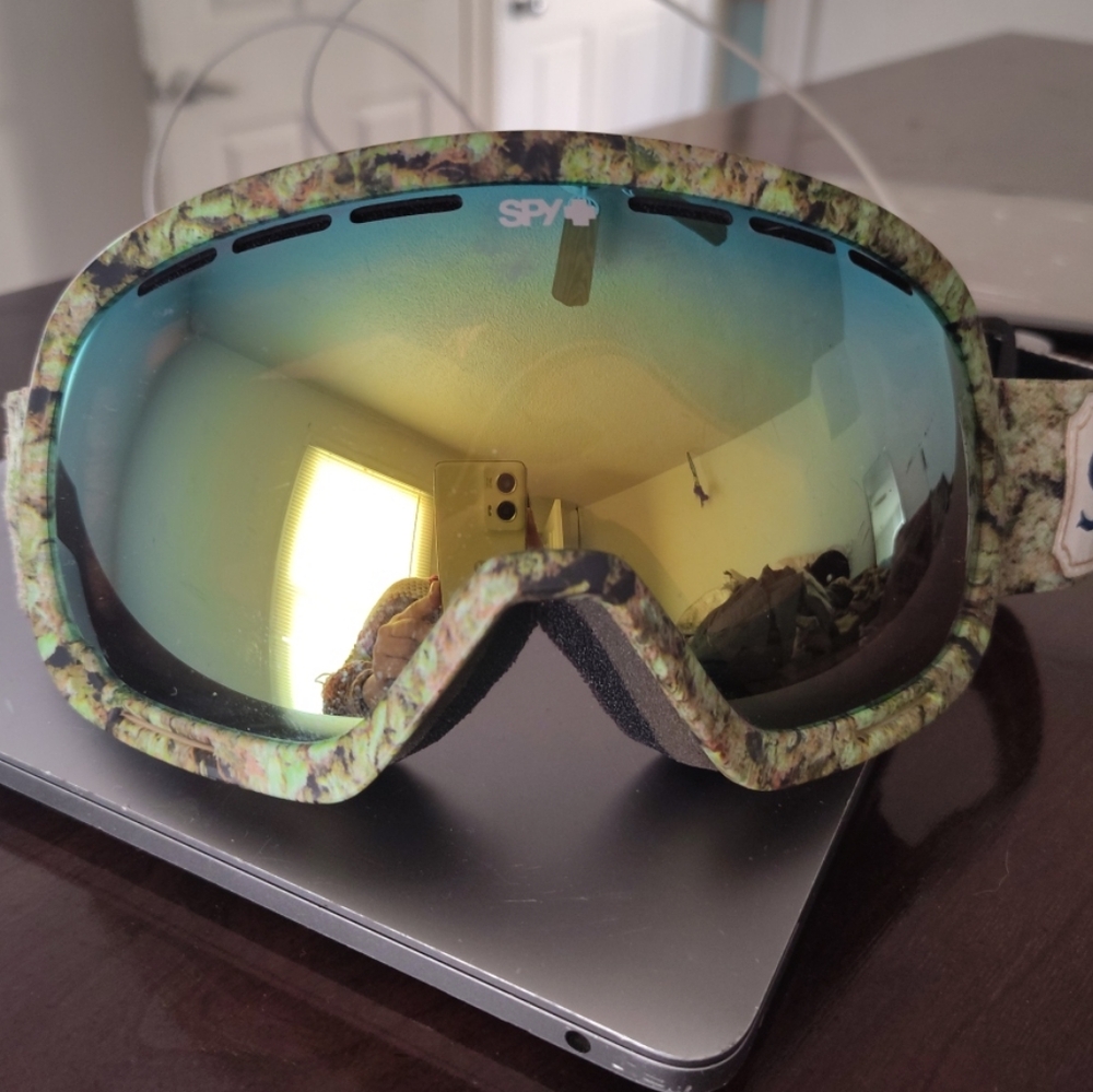 SPY Blue Ski Goggles with Large Lens and Camouflage Frame